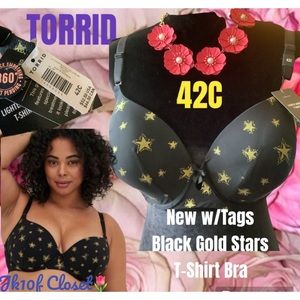 🌻NWT TORRID 42C BLACK w/ STARS T-SHIRT BRA